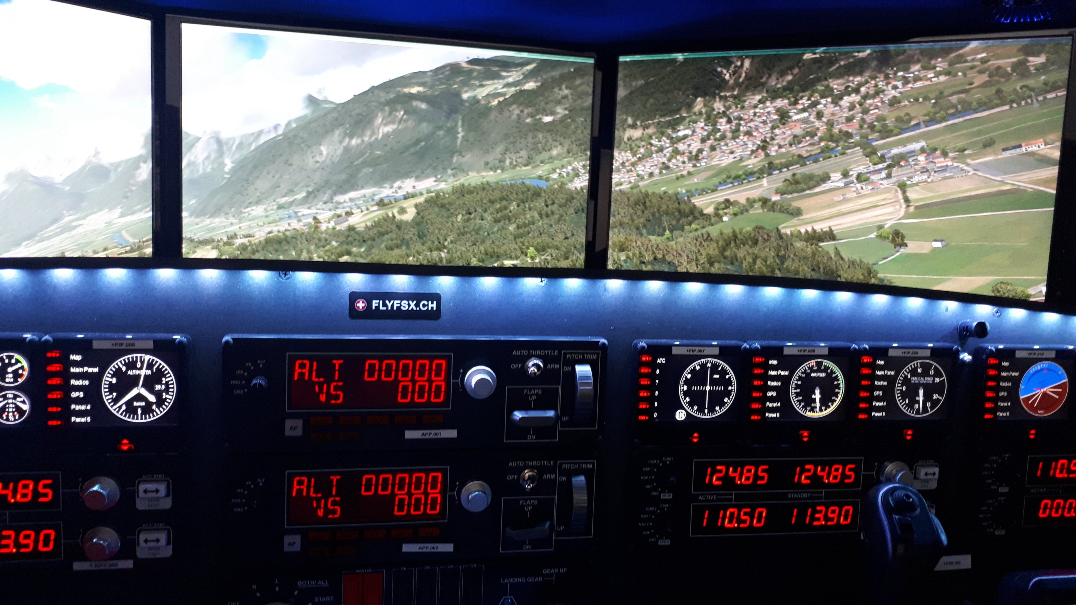 FLYFSX - Flugsimulator - Flight Simulator -  Rüchligweg 55 - 4125 Riehen - Basel - Baden - Aarau - Zürich - Schweiz - Lörrach - Freiburg - Deutschland. 